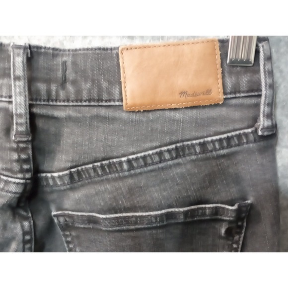 Madewell Jeans Sz 26 Black 9 Inch High Rise Skinny Distressed Raw Hem Light Wash - Picture 12 of 16